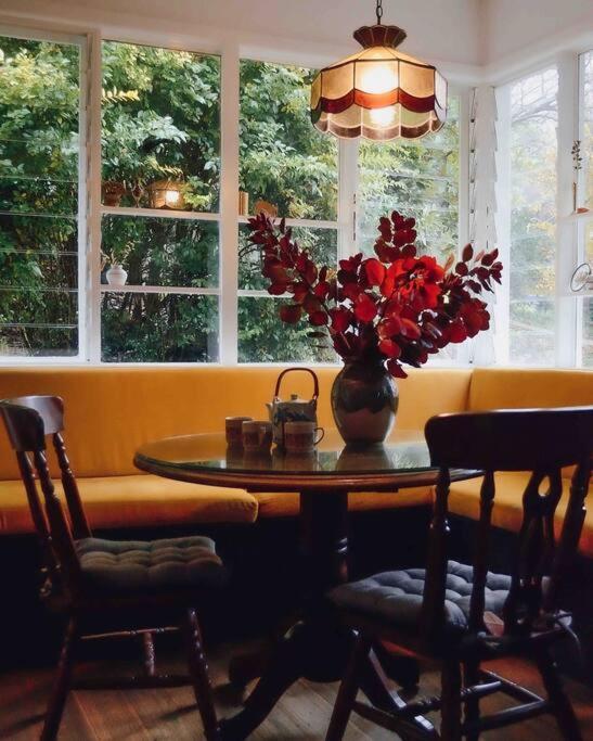 Harrys House Warburton - Peaceful Riverside Cottage In The Perfect Location Eksteriør billede