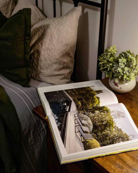 Harrys House Warburton - Peaceful Riverside Cottage In The Perfect Location Eksteriør billede